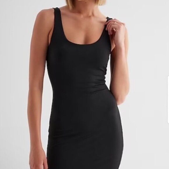 Express Dresses & Skirts - Express Black Mini Body Contour Dress SZ M